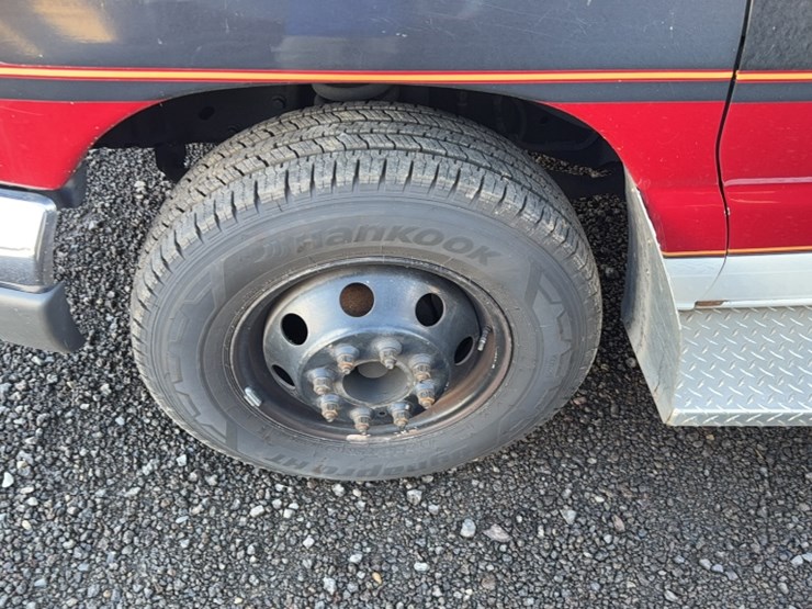 2006-ford-e450-image-15