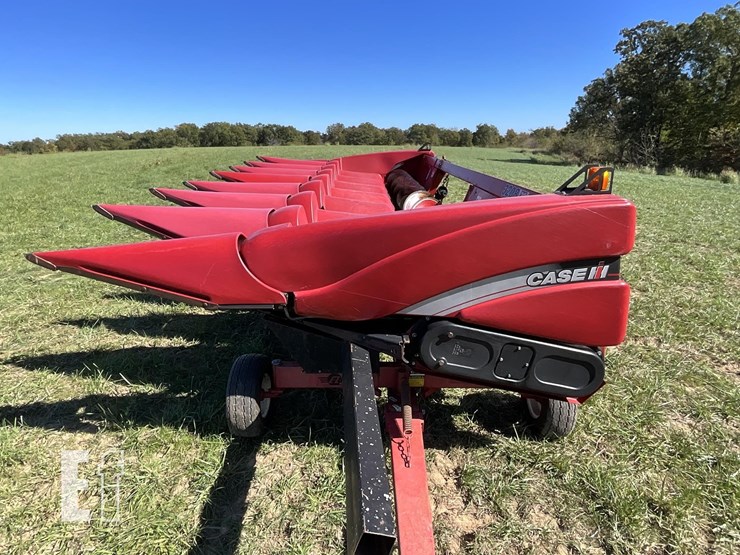 2009-case-ih-3208-image-7