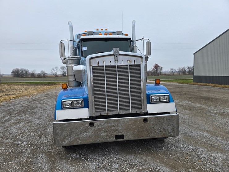 1999-kenworth-w900l-image-48