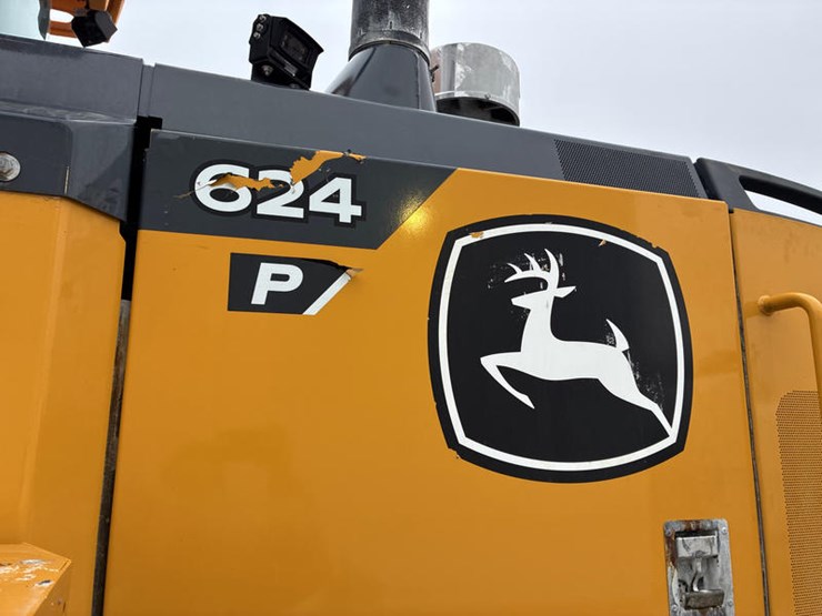 john-deere-624-image-43
