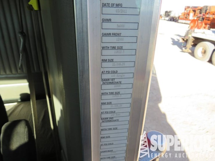 2012-kenworth-t800-image-15