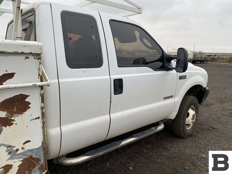 2004-ford-f350-image-25