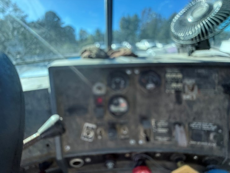 mack-r686st-image-110