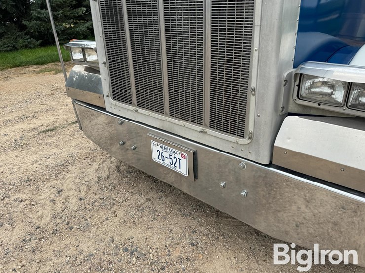 2000-peterbilt-379-image-17