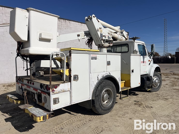 2001-international-4700-image-5