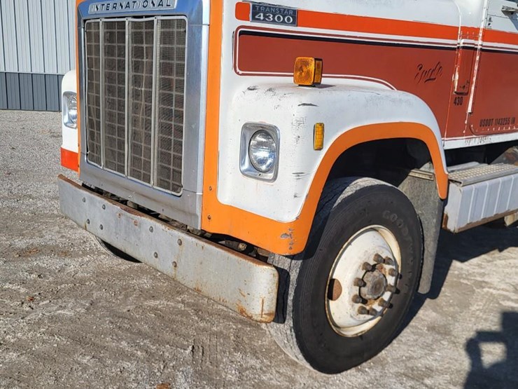 1979-international-transtar-4300-image-10