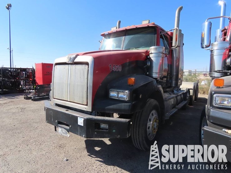 western-star-4900-image-4