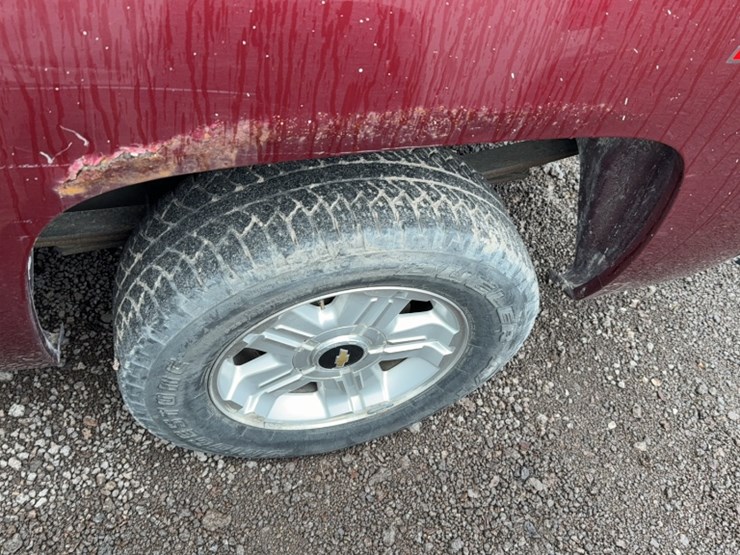 #3016-•-2009-chevrolet-silverado-pickup-truck-image-14