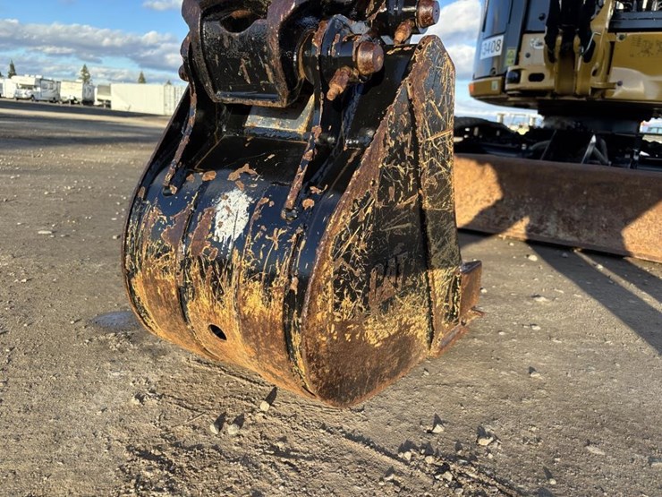 2021-caterpillar-302.7cr-image-13