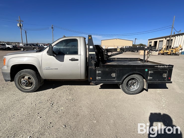 gmc-sierra-3500-image-8