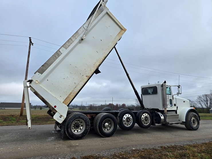 peterbilt-367-image-69