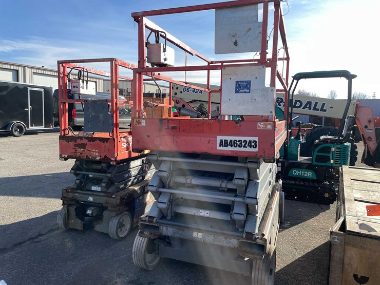 #6230-•-skyjack-4632-scissor-lift-(o9)-image-5