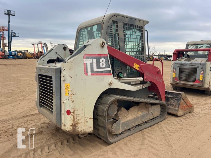 2019-takeuchi-tl8-image-4