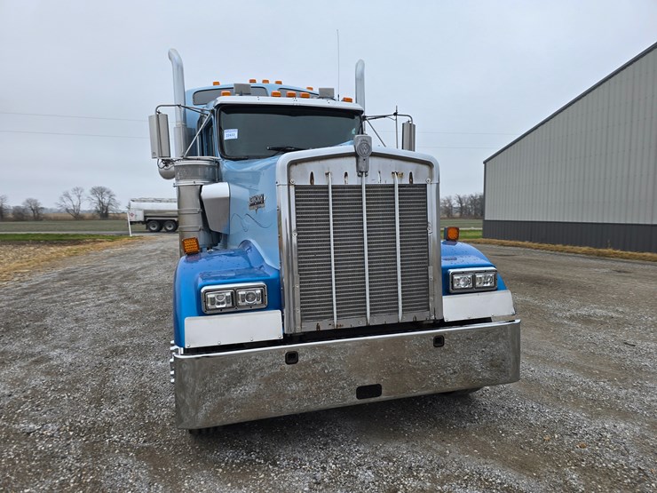 1999-kenworth-w900l-image-49