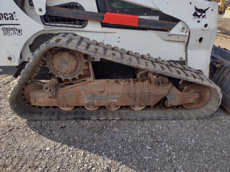 bobcat-t870-image-29