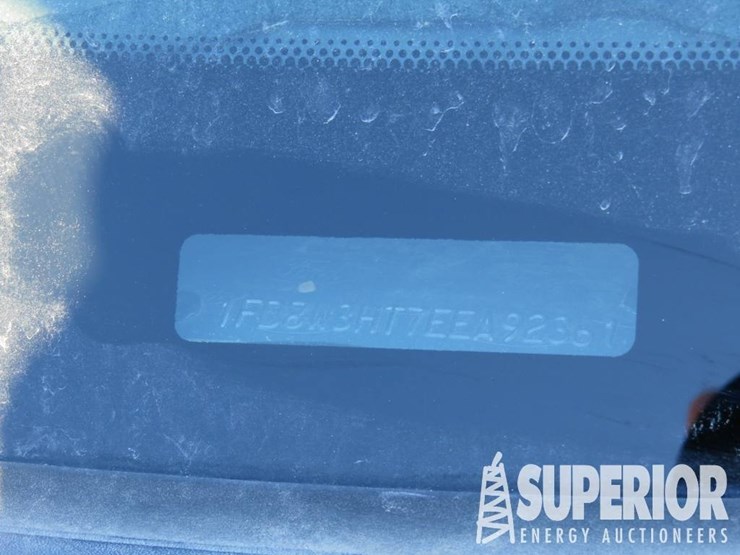 2014-ford-f350-image-13