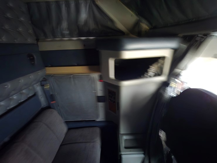 1999-kenworth-w900l-image-96