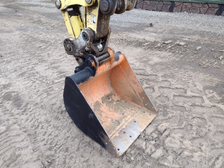 yanmar-vio35-image-15