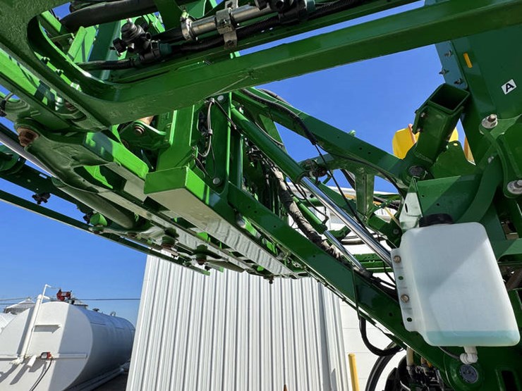 john-deere-r4038-image-38