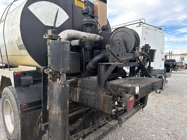 1994-ford-f700-image-7