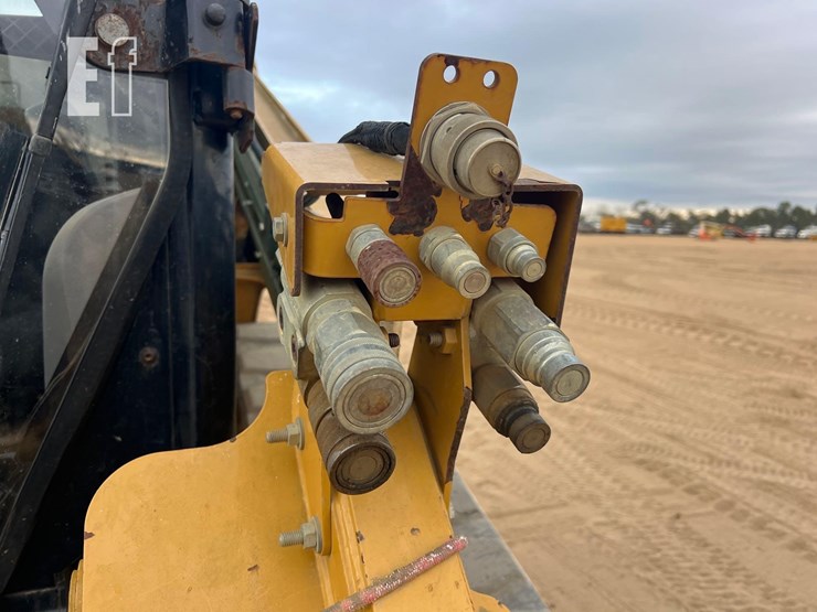 caterpillar-279c-image-11