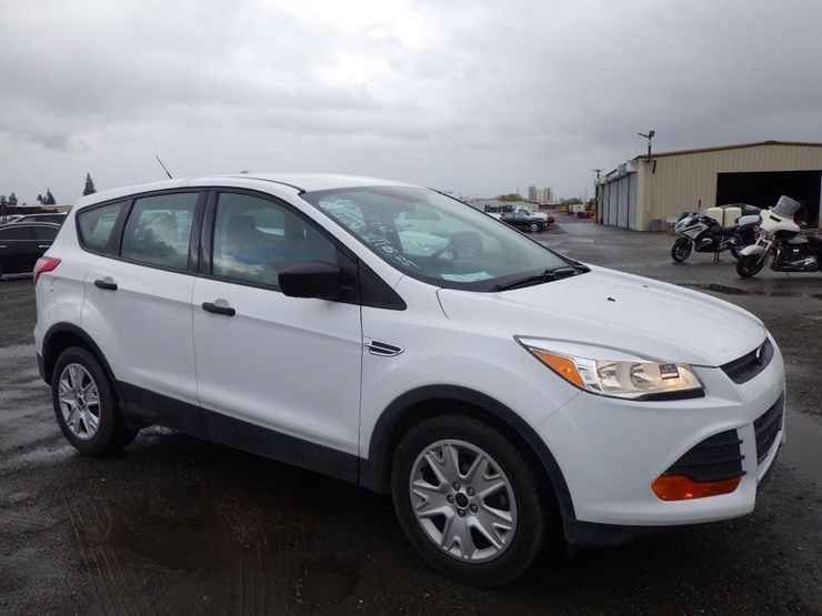 2014-ford-escape-image-2