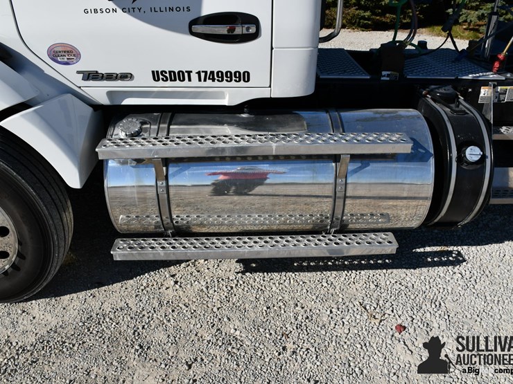 2020-kenworth-t880-image-15