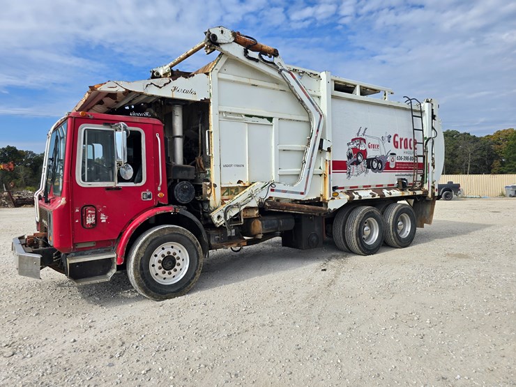 1996-mack-mr688s-image-6