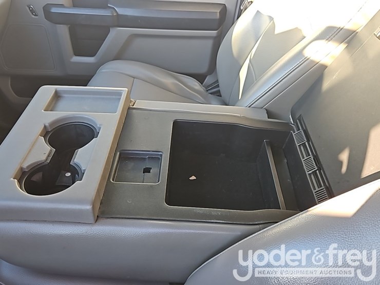 ford-f350-xl-image-42