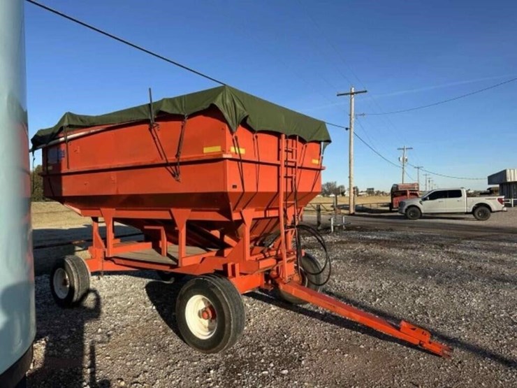 300-bushel-killbros-grain-cart-w/-side-auger-image-1