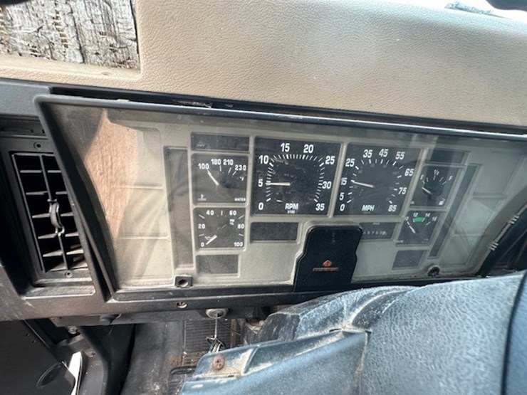 1994-international-4700-image-39