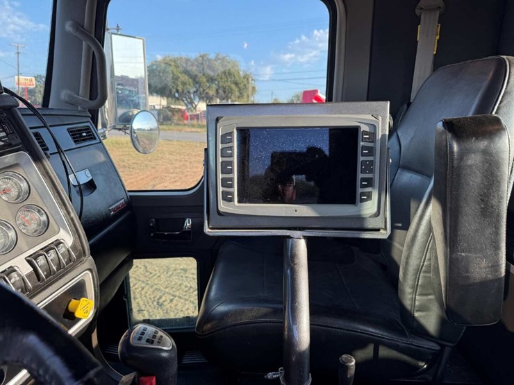 kenworth-t800-image-26