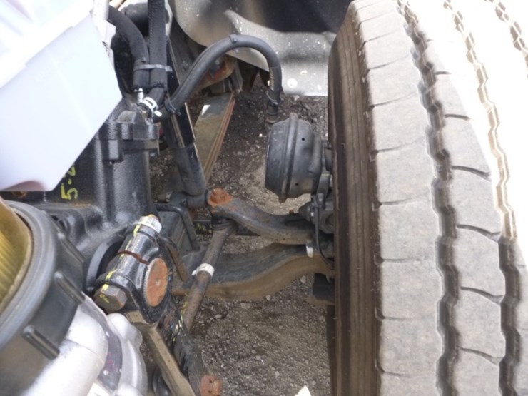 freightliner-coronado-122-image-21