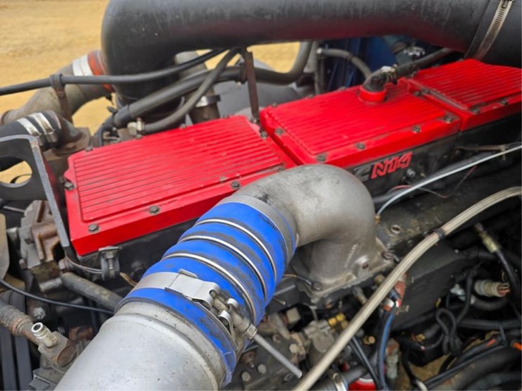 international-9400-image-17