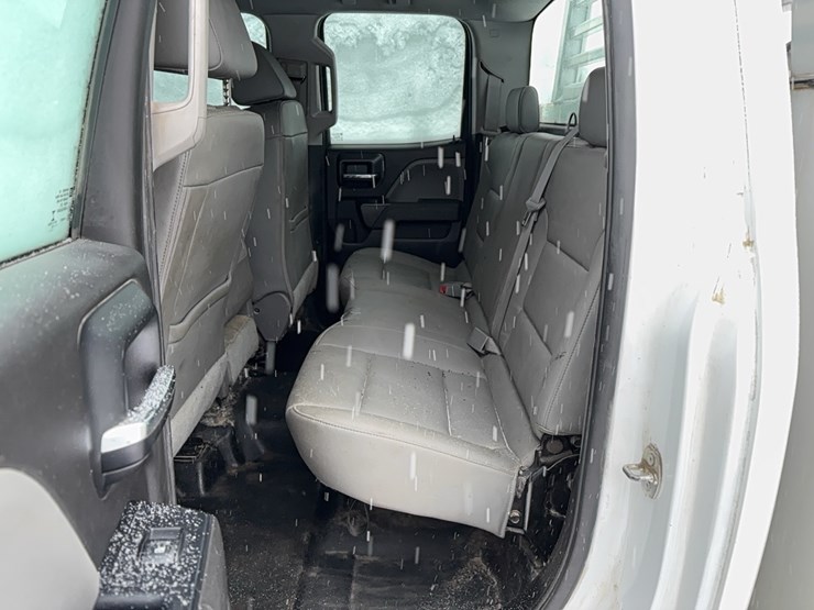 2016-chevrolet-2500hd-image-12