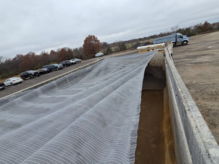 2020-peterbilt-567-image-188