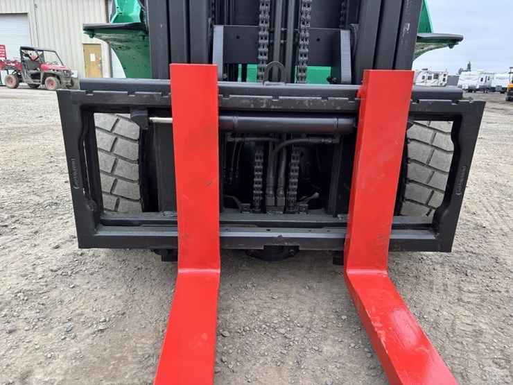 2020-mitsubishi-fg25n-image-11