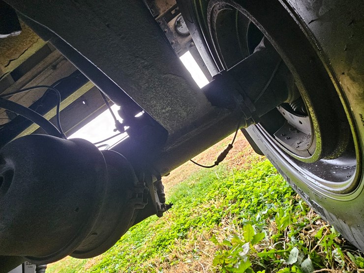 2017-timpte-hopper-bottom-image-37