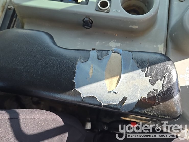 2018-komatsu-d61pxi-24-image-106