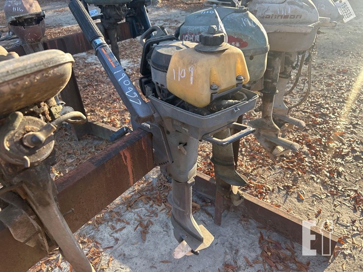 yamaha-outboard-motor-image-1