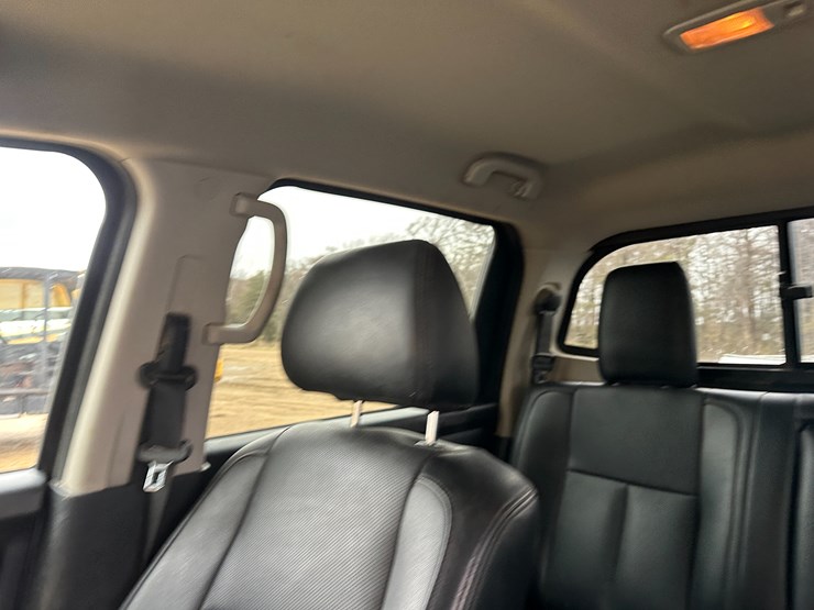 2019-nissan-titan-image-38