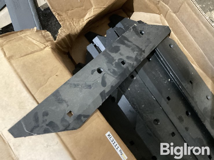 wearparts-9904f1399-hiniker-cultivator-blades-image-10