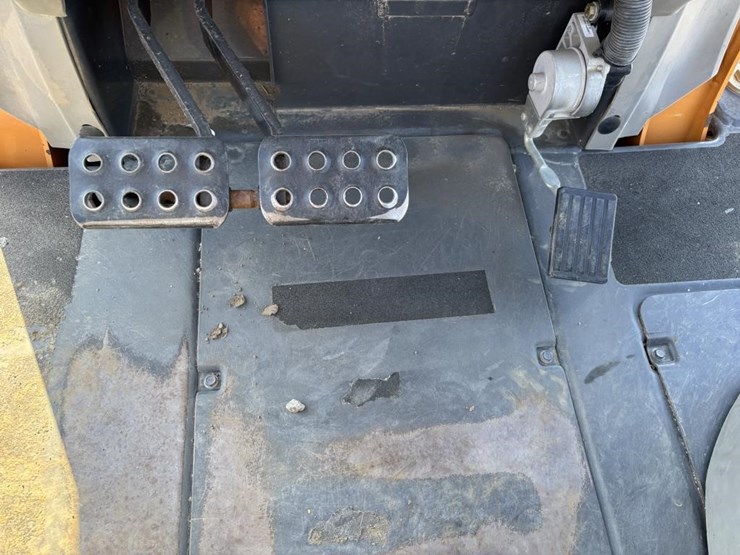 2021-case-570n-ep-image-39