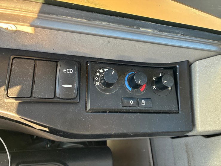 volvo-ecr88d-image-69