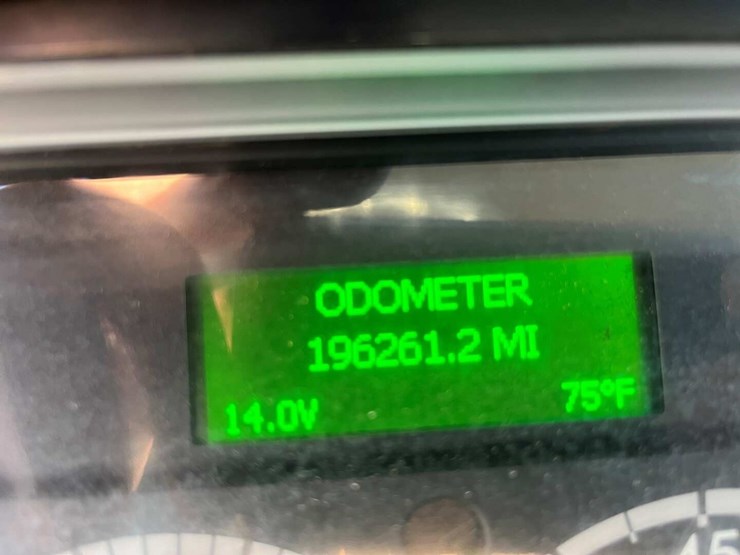 freightliner-m2-106-image-18