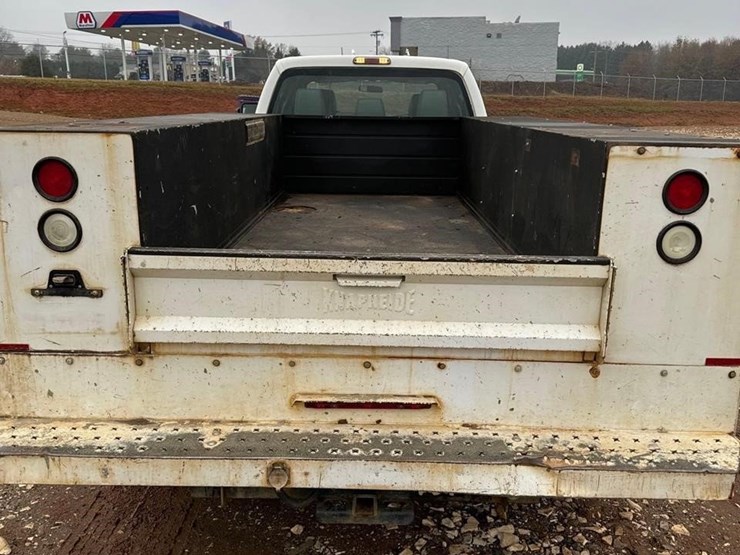 ford-f450-xl-image-4