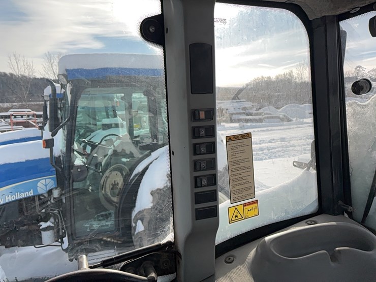 new-holland-t4020-image-17