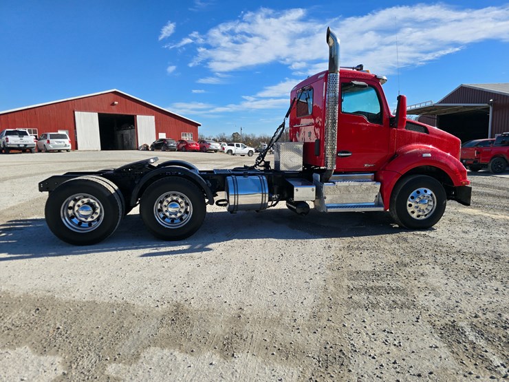 kenworth-t880-image-34