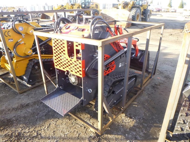 2025-agt-ysrt14-skid-steer-track-loader-image-3