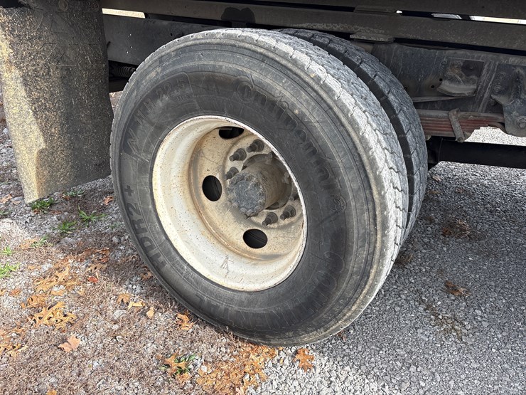 gmc-topkick-c7500-image-12